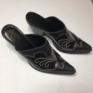 Black Cowgirl Mule